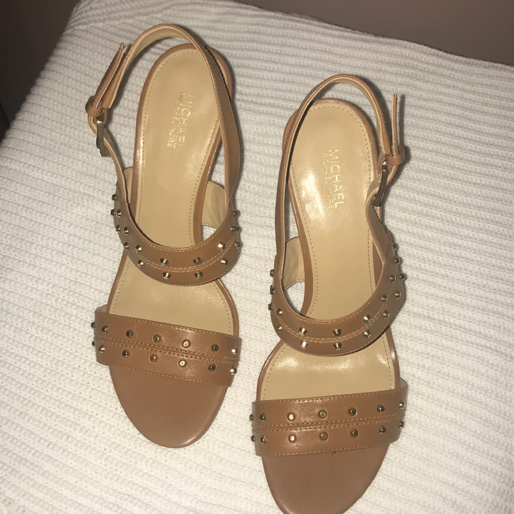 Michael Kors MK Astor Stud Tan Heels